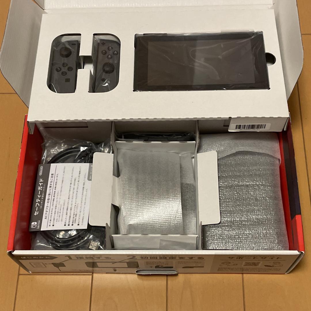 美品】Nintendo Switch バッテリー強化版 グレー - メルカリ