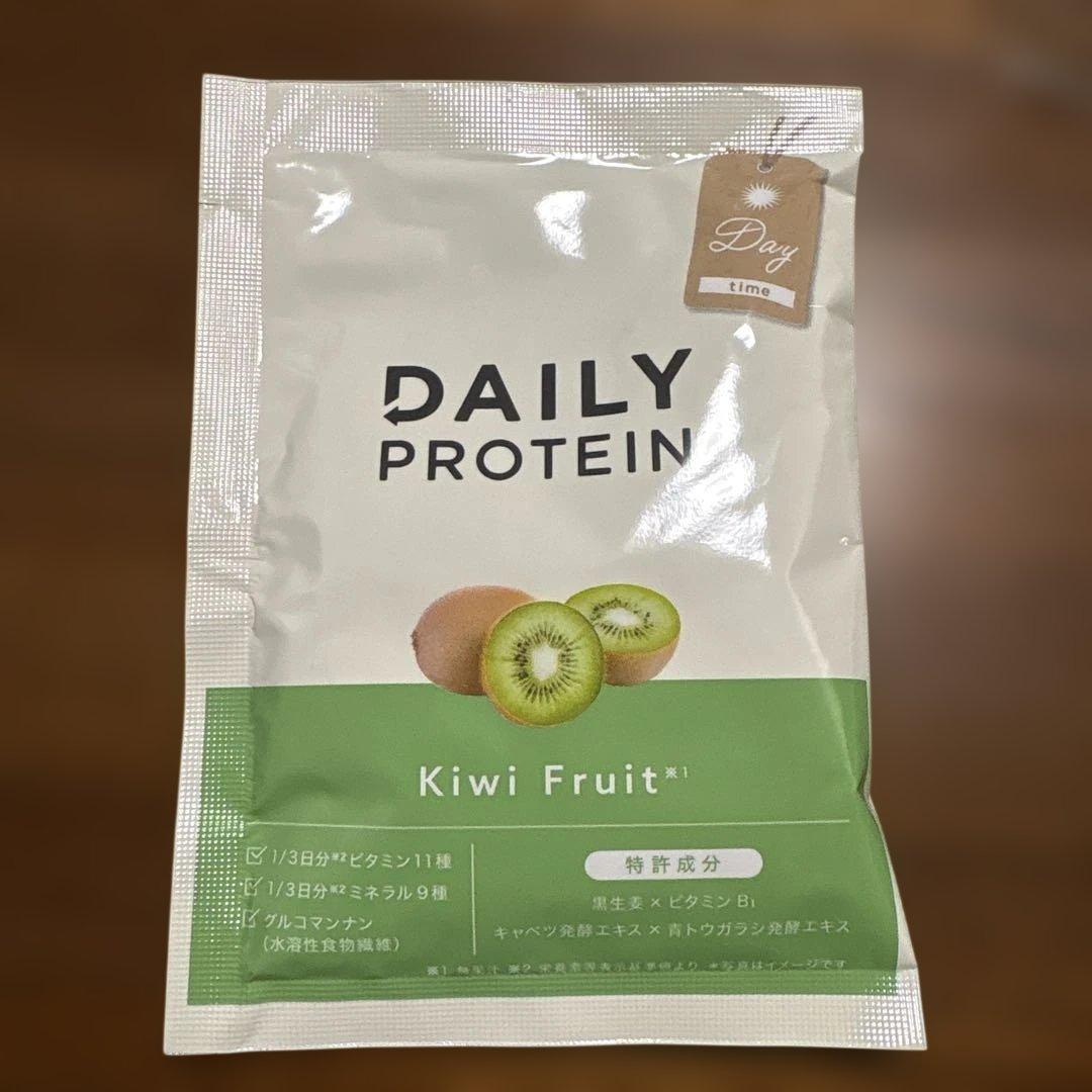 DAILY PROTEIN Kiwi Fruit 26g 2個 - メルカリ