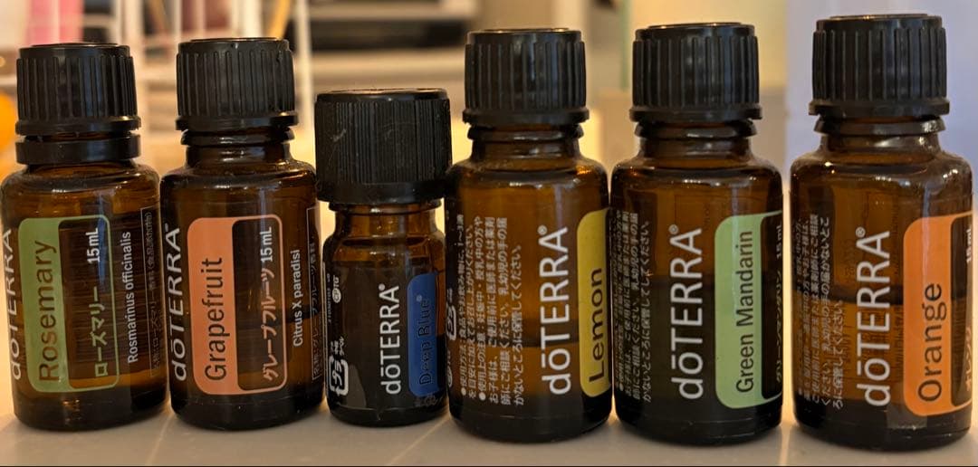 ドテラ エッセンシャルオイル セット 木製ボックス付き - メルカリ