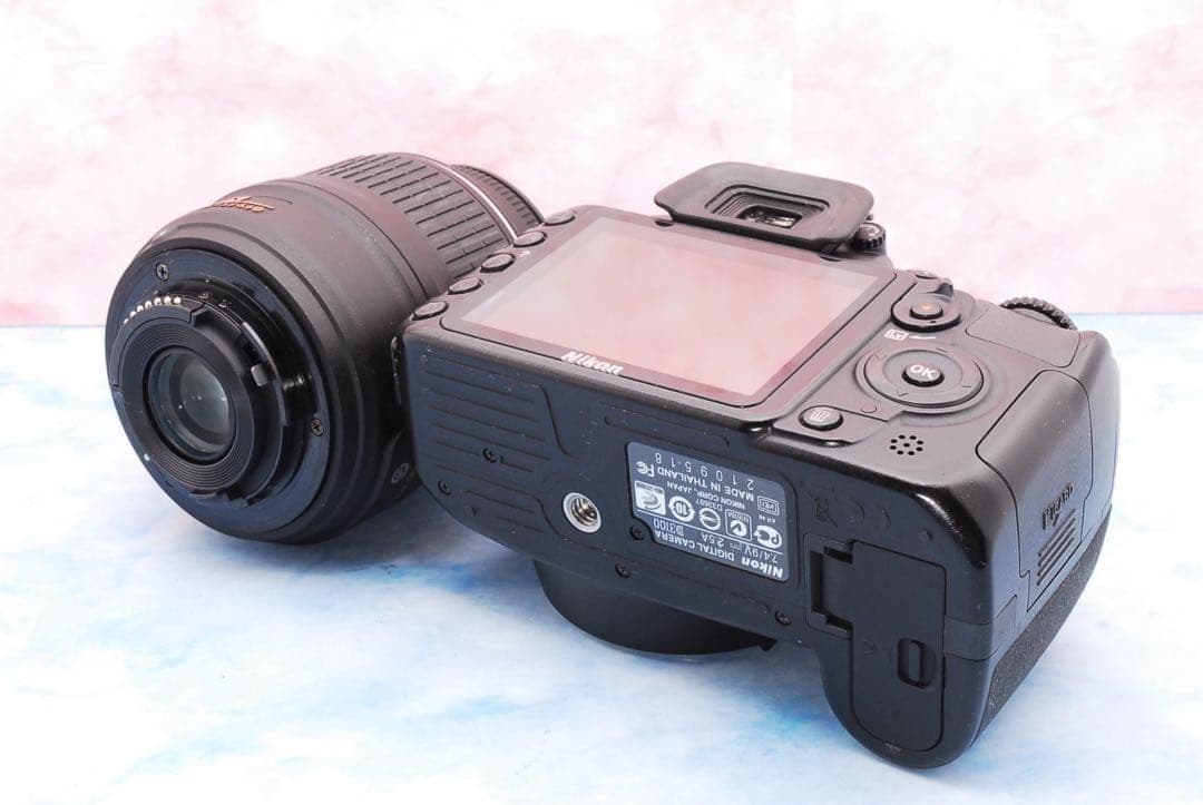 Nikon D3100☆初心者向け☆手ぶれ補正レンズ付☆一眼レフカメラ - メルカリ