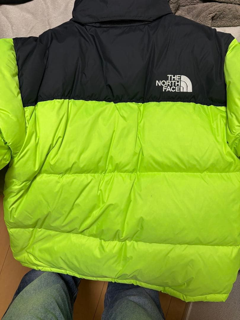 THE NORTH FACE ダウンジャケット黒/ライムグリーン ヌプシ 700