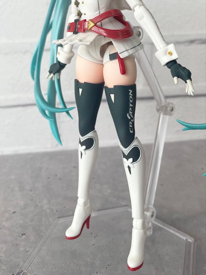 全塗装・完成品】 レーシングミク 2023Ver. 【PLAMATEA 】 - メルカリ