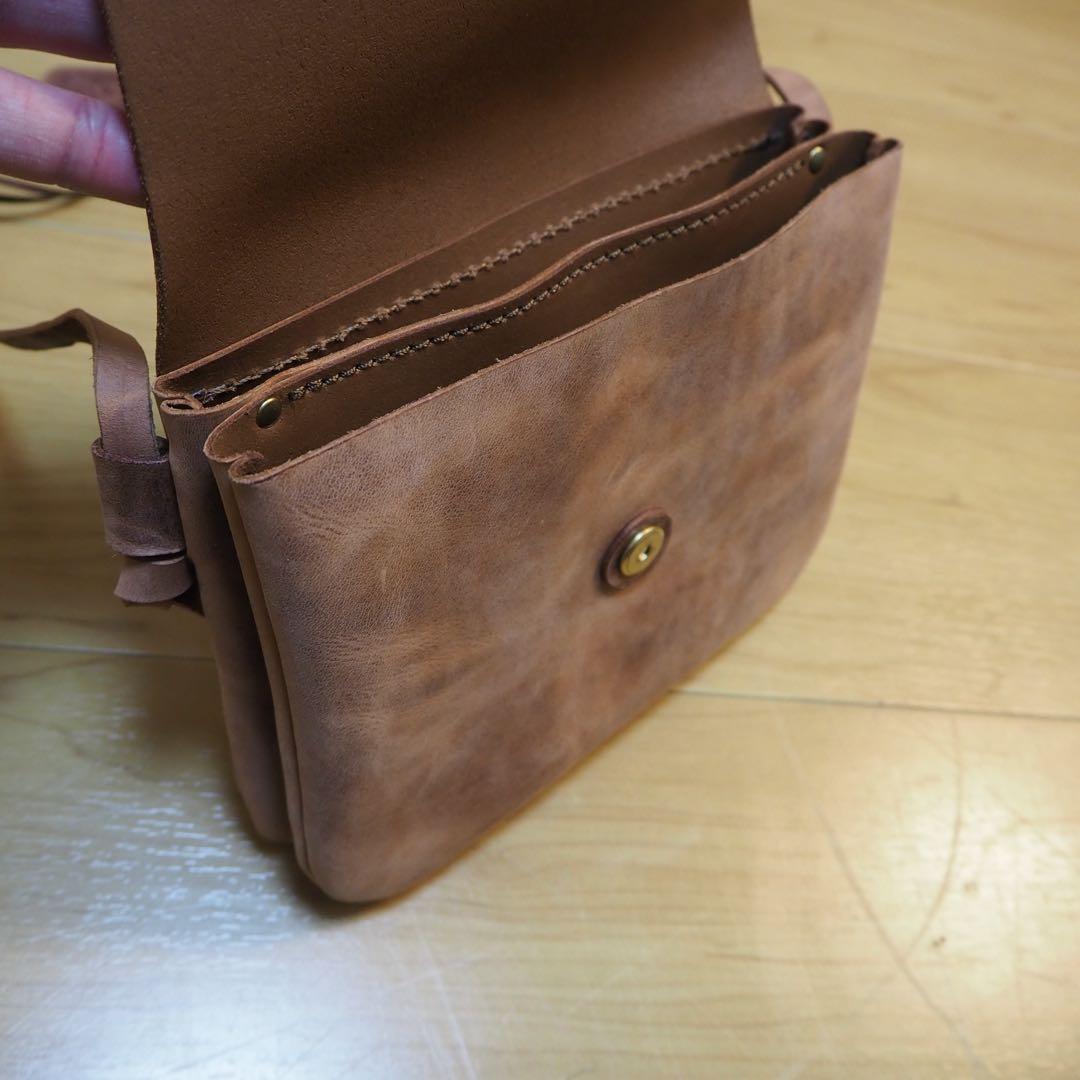 HERZ 2部屋サコッシュ(CP-9) ヘルツ プルアップ レザー キャメル