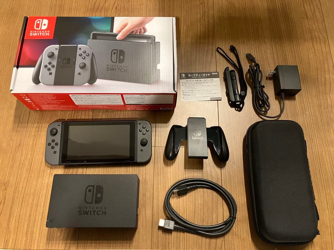 美品 Nintendo Switch 本体 グレー 付属品完備　スイッチ本体 任天堂（Nintendo） Nintendo Switch本体 Joy-Con (L) / (R) グレー