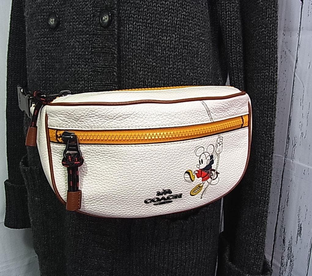 正規美品コーチxDisneyコラボ ウエスト＆ボディバック 3747 ミッキー