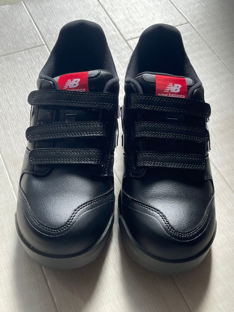 【新品】 安全靴　ニューバランス 24.5cm マジックテープ 黒