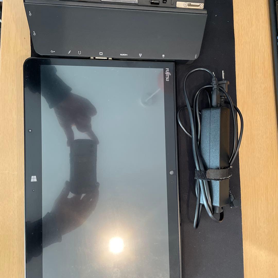 ARROWS Tab Q775 Windows防水タブレット ドック付き - メルカリ