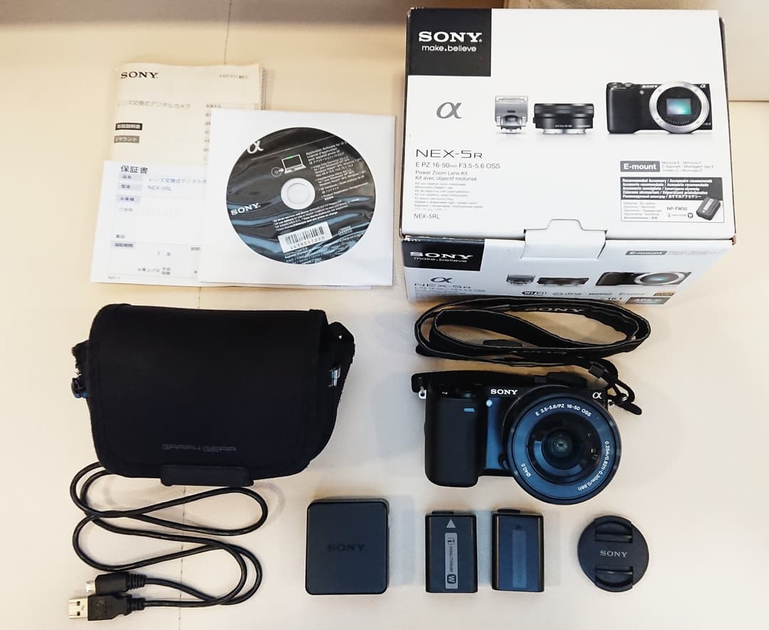 SONYミラーレス一眼NEX-5Rホワイト中古リモコン予備バッテリー等おまけ