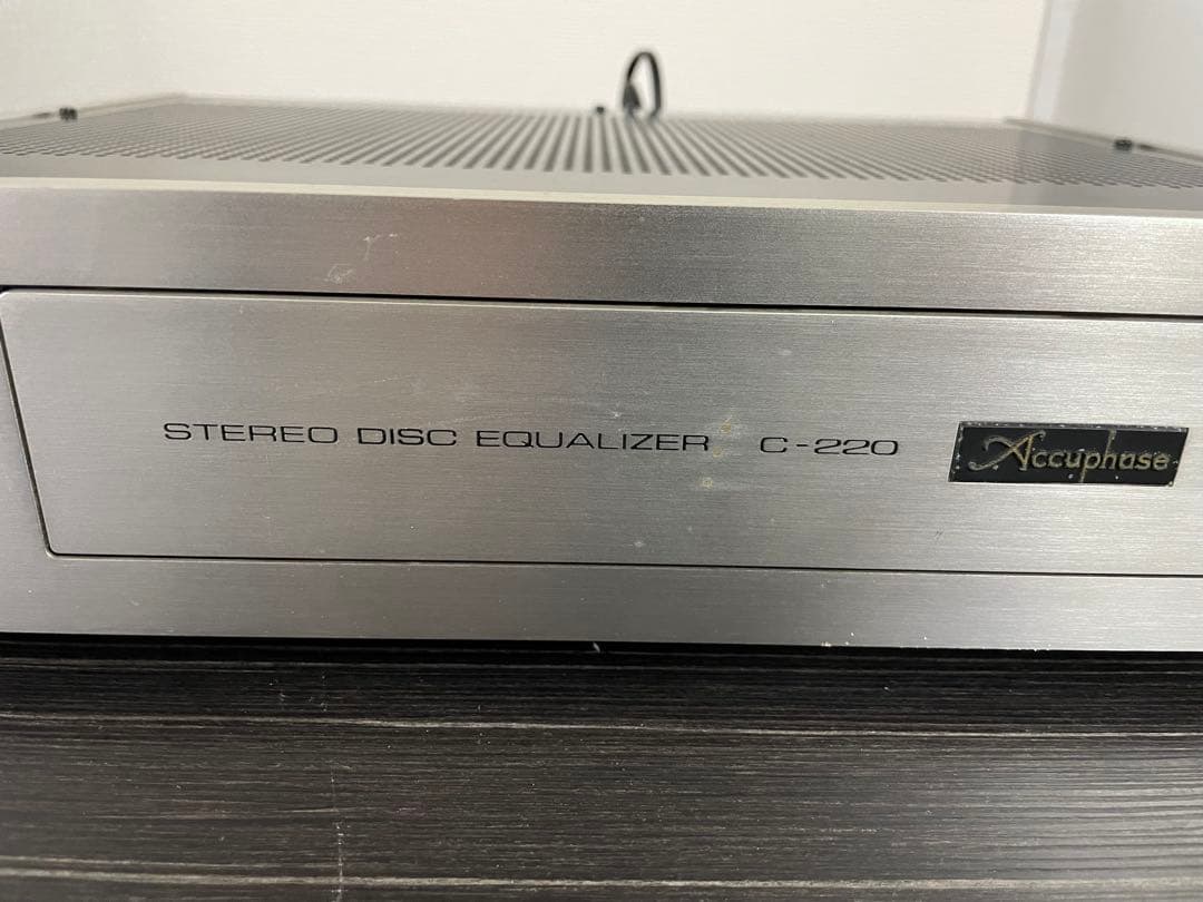 Accuphase アキュフェーズ C-220 プリアンプ 通電確認済み