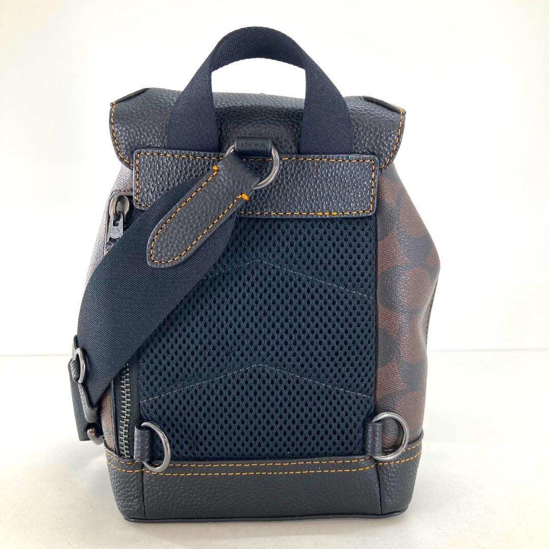 極美品 COACH ボディバッグ ハドソン スモール パック シグネチャー