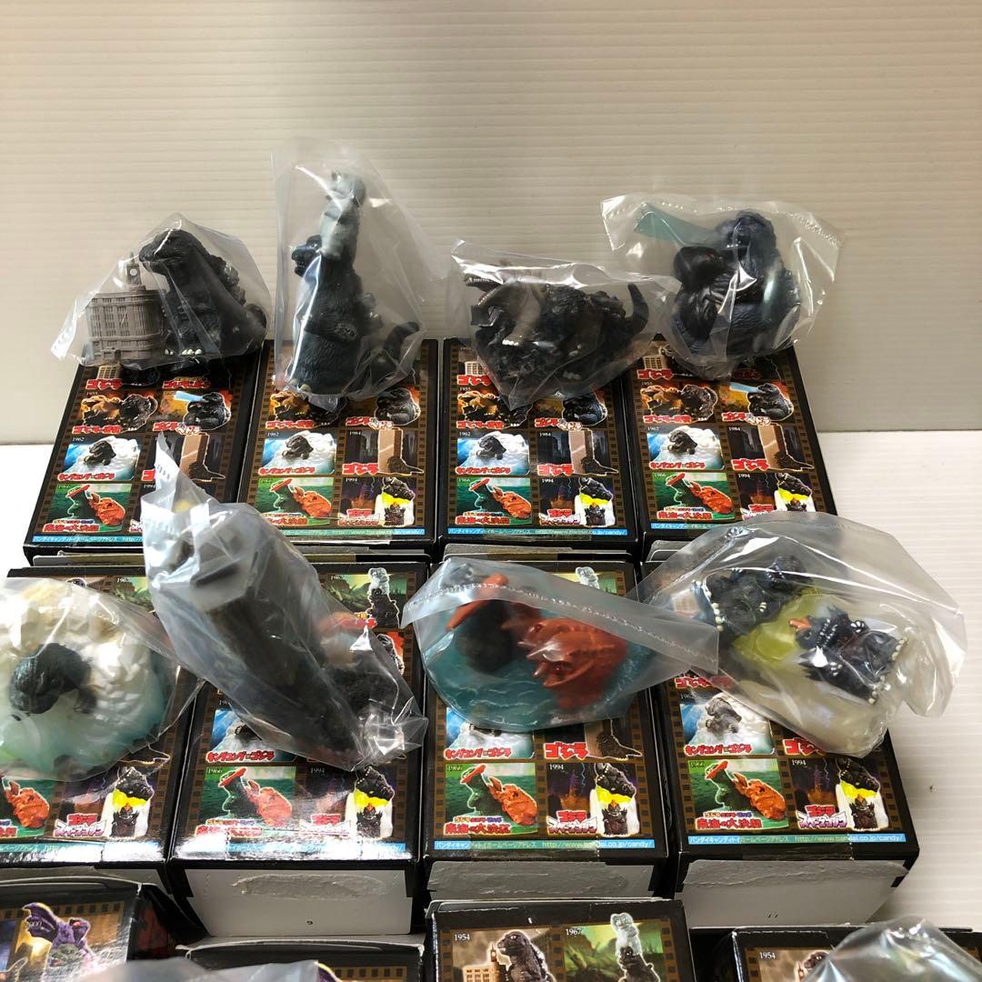 バンダイ ゴジラ激闘集 全12種 ディフォル名鑑 - メルカリ