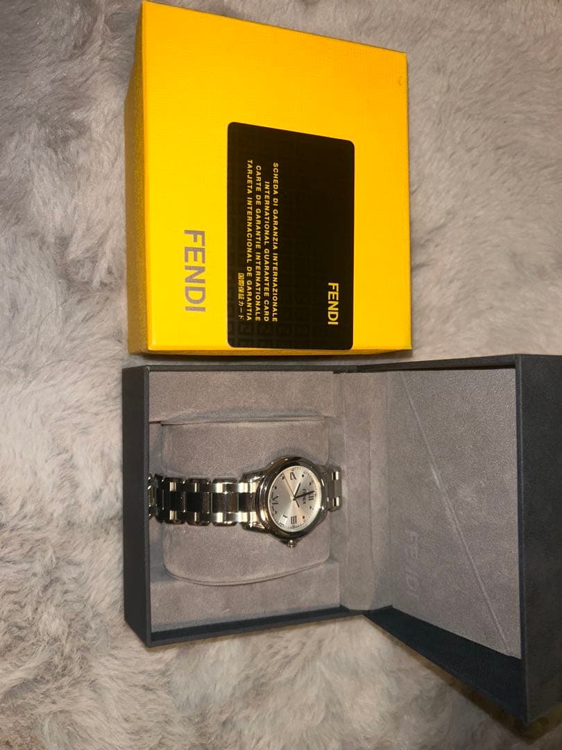 FENDI シルバー 時計 正規品 FENDI フェンディ レディース腕時計 クアドロミニ クオーツ シルバー