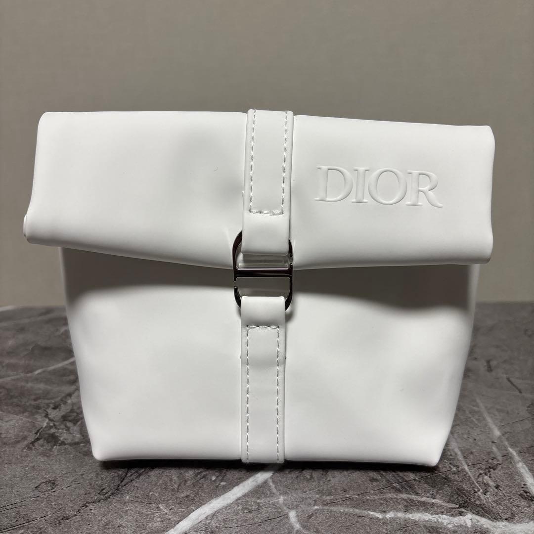 Dior ノベルティ ポーチ 白 - メルカリ
