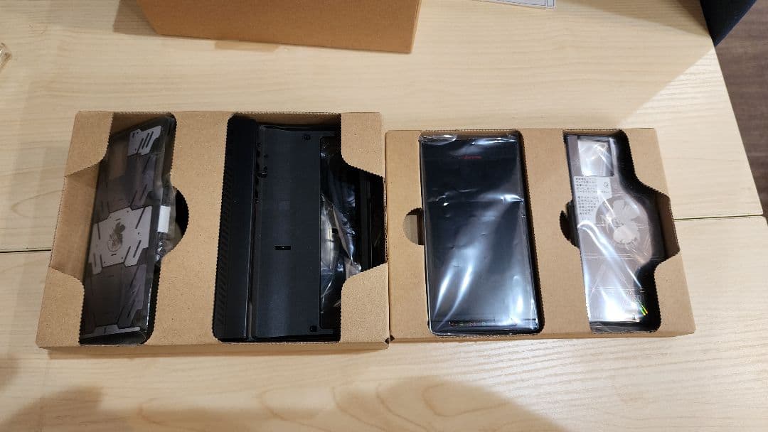 【美品】SH-06D NERV ヱヴァンゲリヲン 3万台限定 打痕なし付属品完備