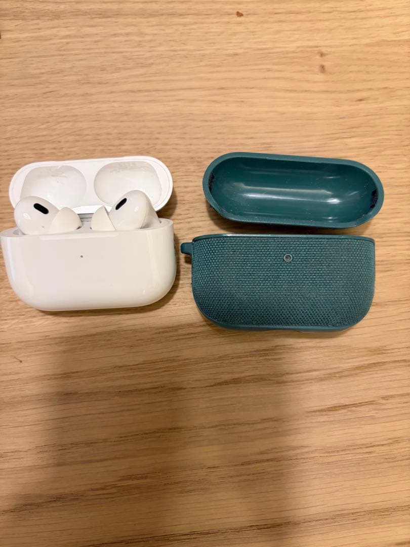 AirPods Pro（第2世代）Lightning端子　ケース付き 楽天市場】国内新品純正品 Apple純正 AirPods Pro (第 2 世代) MagSafe