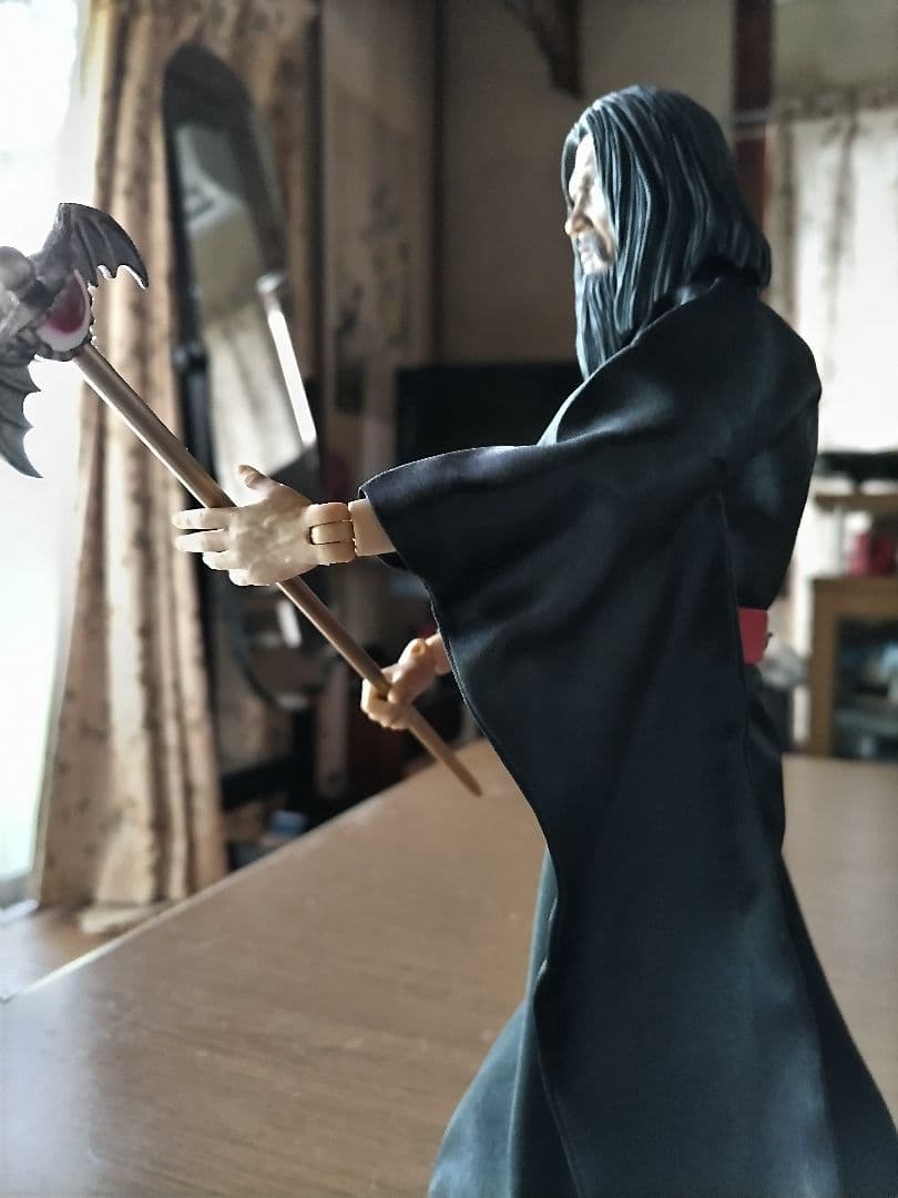 30センチ！メディコム RAHプロフェッサーギル リアルアクション