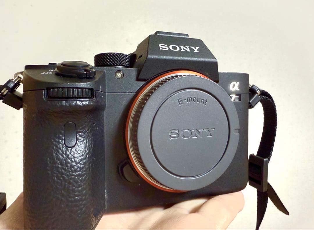 SONY α7Ⅲ 必要なモノのみ選択可 本体、レンズ等 - メルカリ