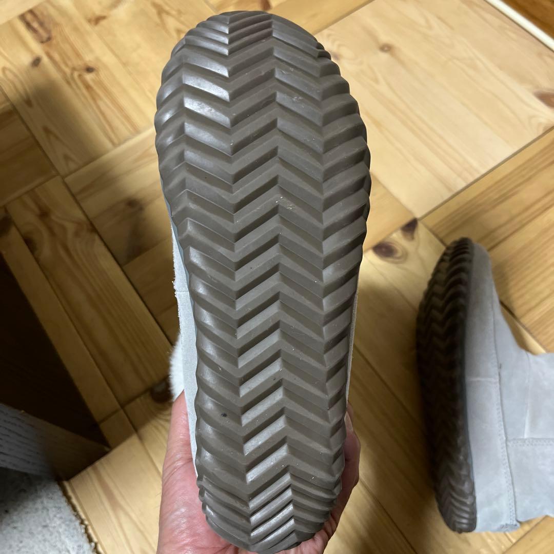 SOREL グレー ムートンブーツ ファー付き - メルカリ