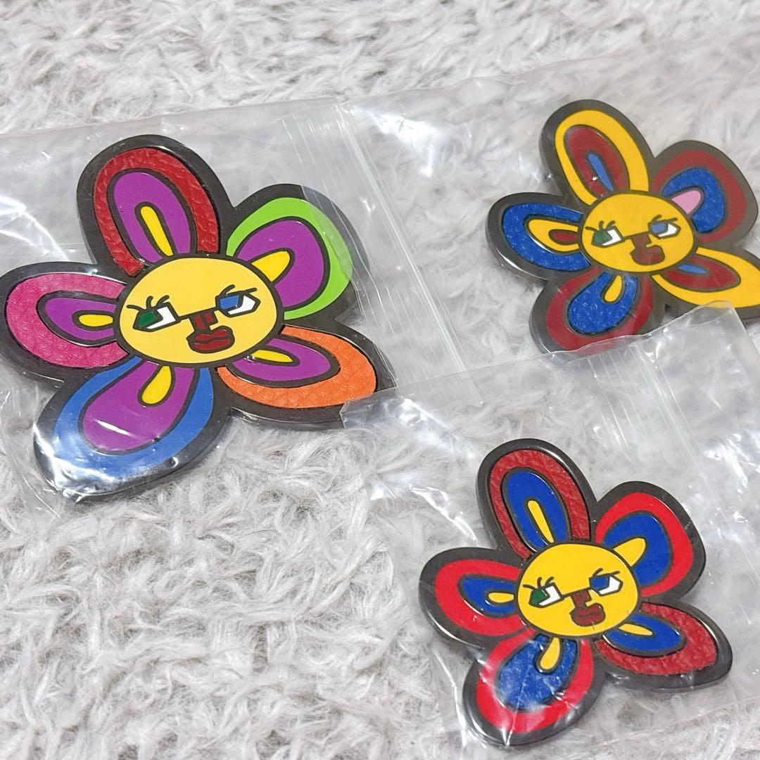 BTS V テテ アーティストメイドコレクション ブローチ - メルカリ