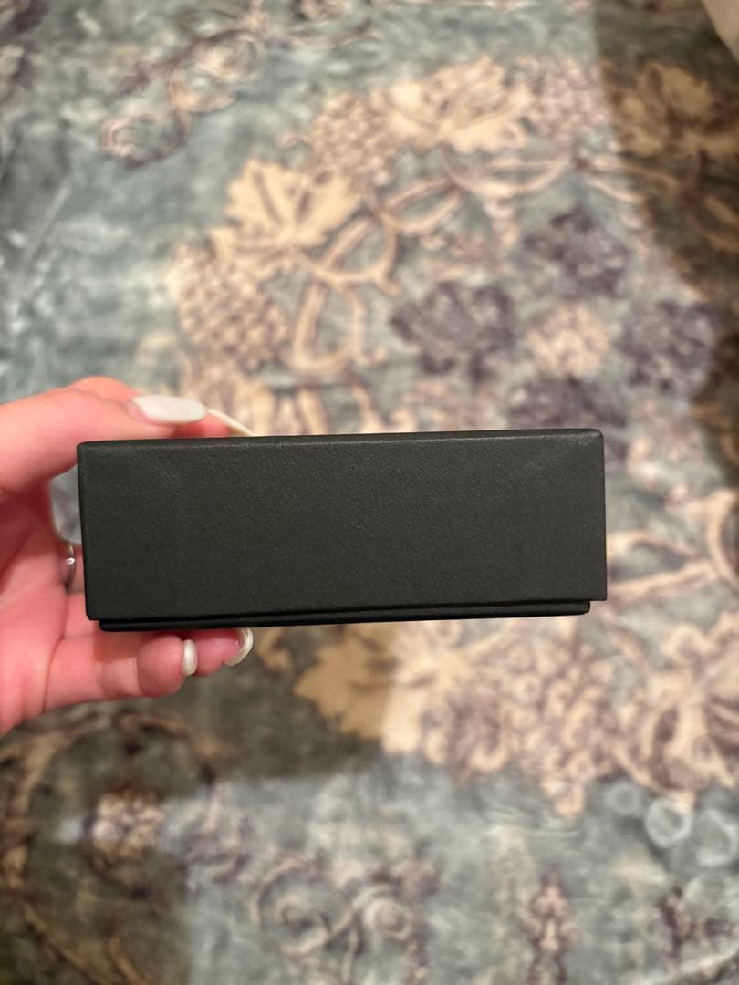 Y's】チェーンショルダーがま口ポーチ - メルカリ