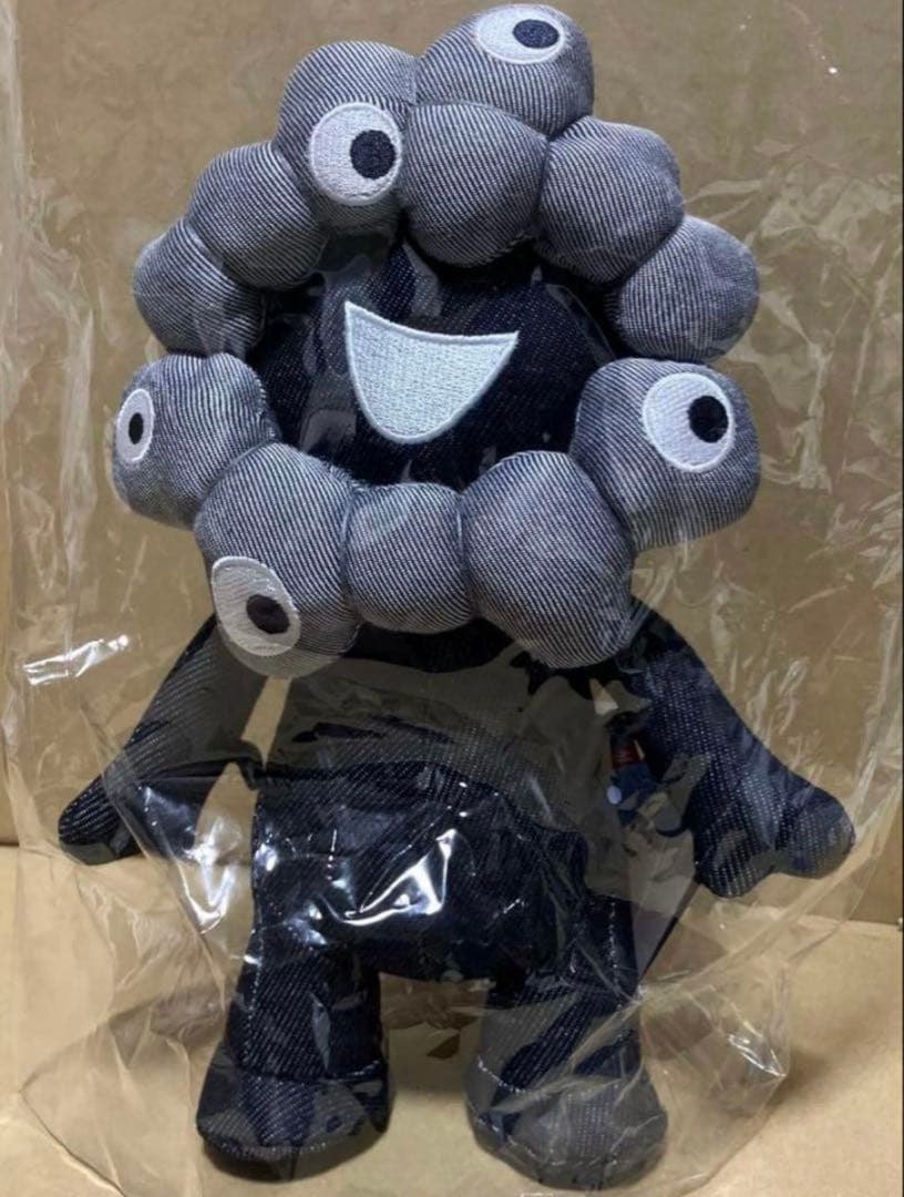 激レア大阪関西万博 EDWIN×黒ミャクミャクぬいぐるみ（大） - メルカリ