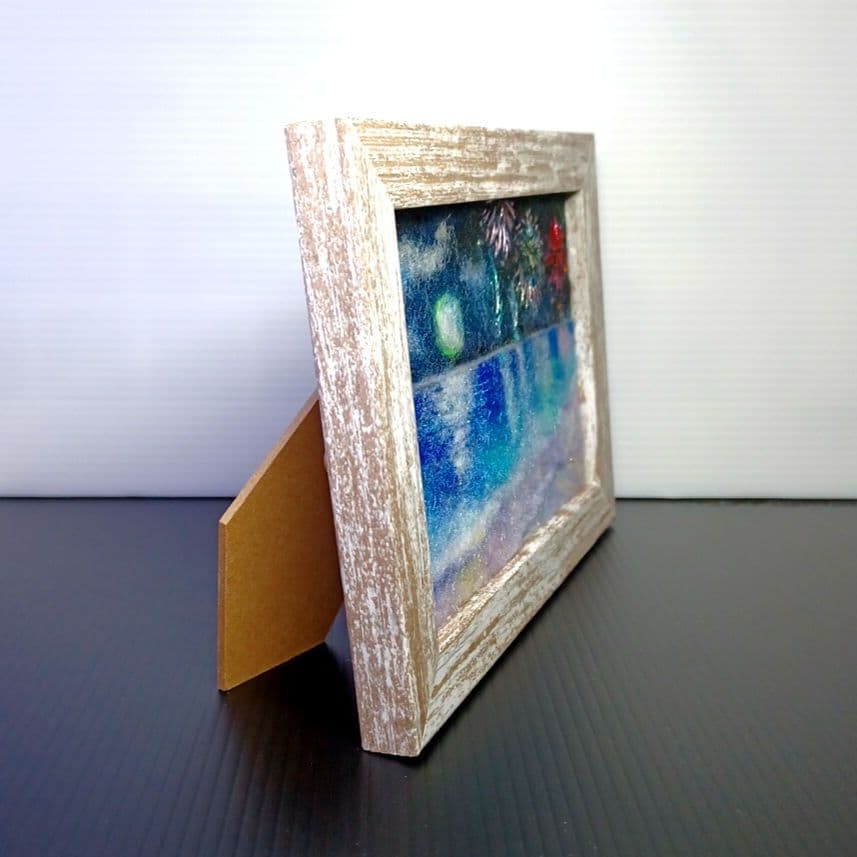 羊毛フェルト絵画 刺繍 海 砂浜 月夜 花火 フレーム ハンドメイド