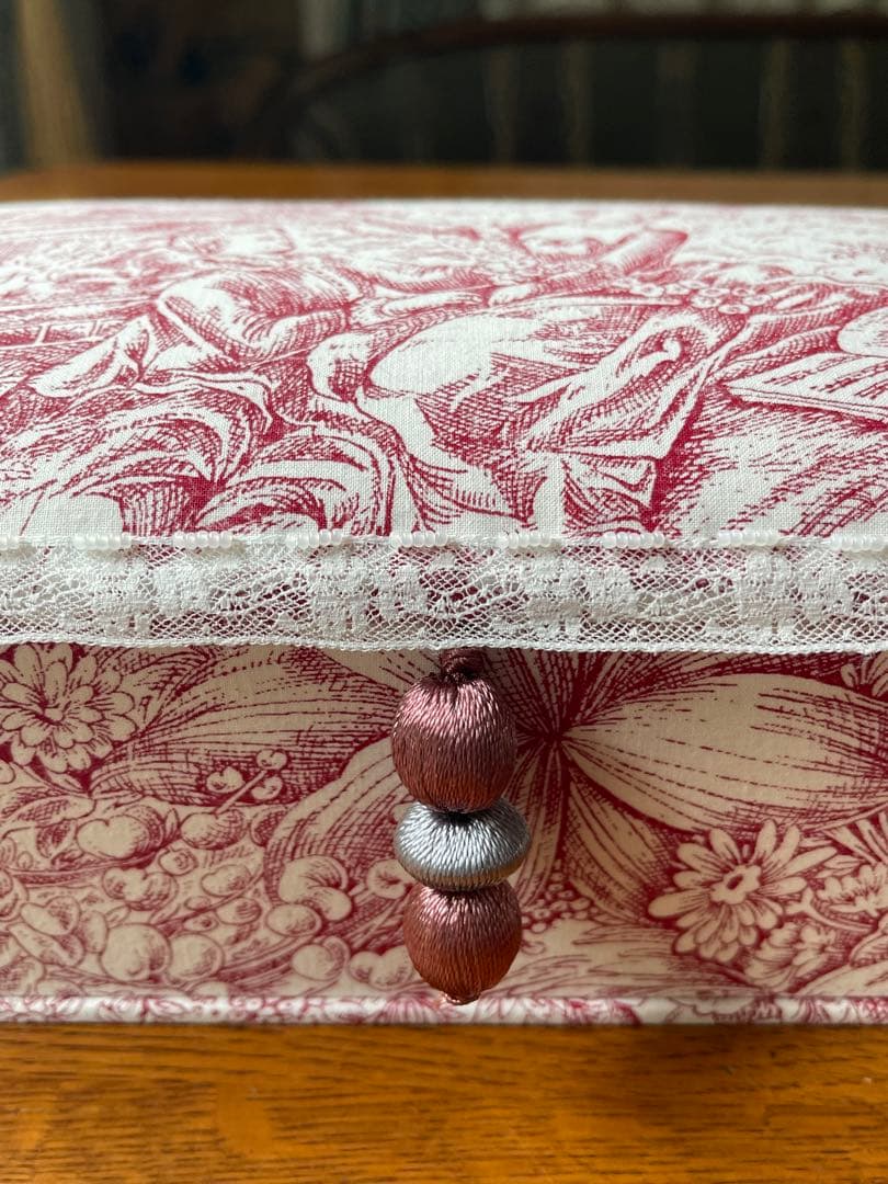 カルトナージュボックス レアなアンティーク生地