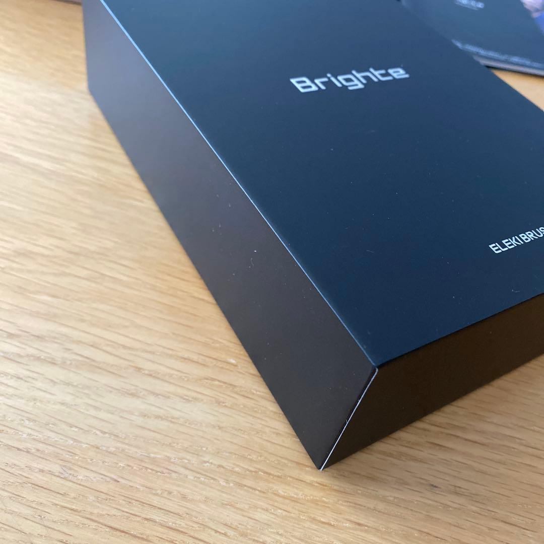 値下げ】ブライト エレキ ブラシ/化粧水・ポーチ付き