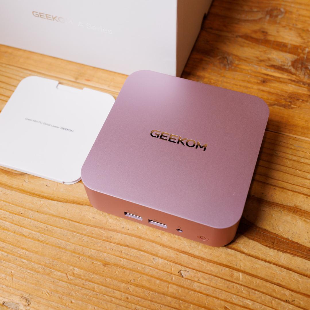 GEEKOM A6 ミニPC Ryzen7 32MB 1TB ピンク 人気ミニPC『GEEKOM A6』のピンクエディションが登場！オシャレさ