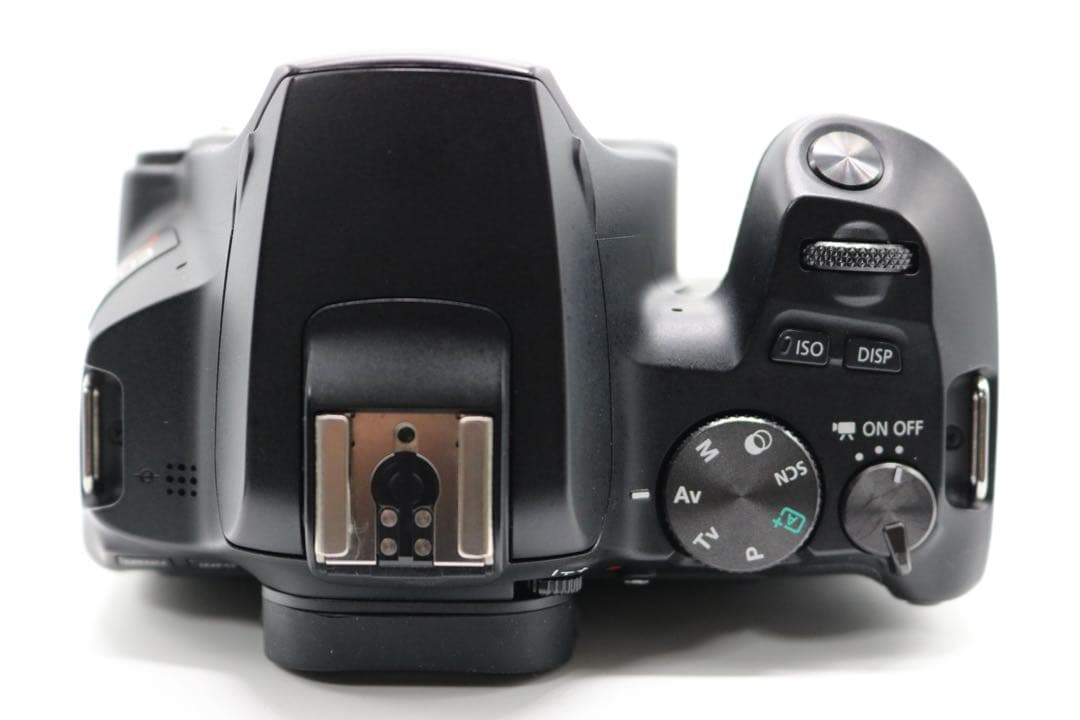 美品ですが少し訳あり 【Canon EOS Kiss X10 ダブルレンズ】 CANON EOS