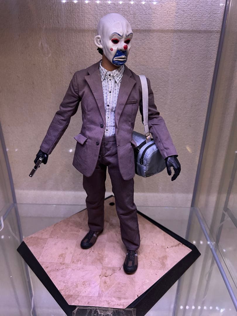 【欠品有】ホットトイズ　ジョーカー 銀行強盗 2.0 ムービー・マスターピース】『ダークナイト』1／6スケールフィギュア