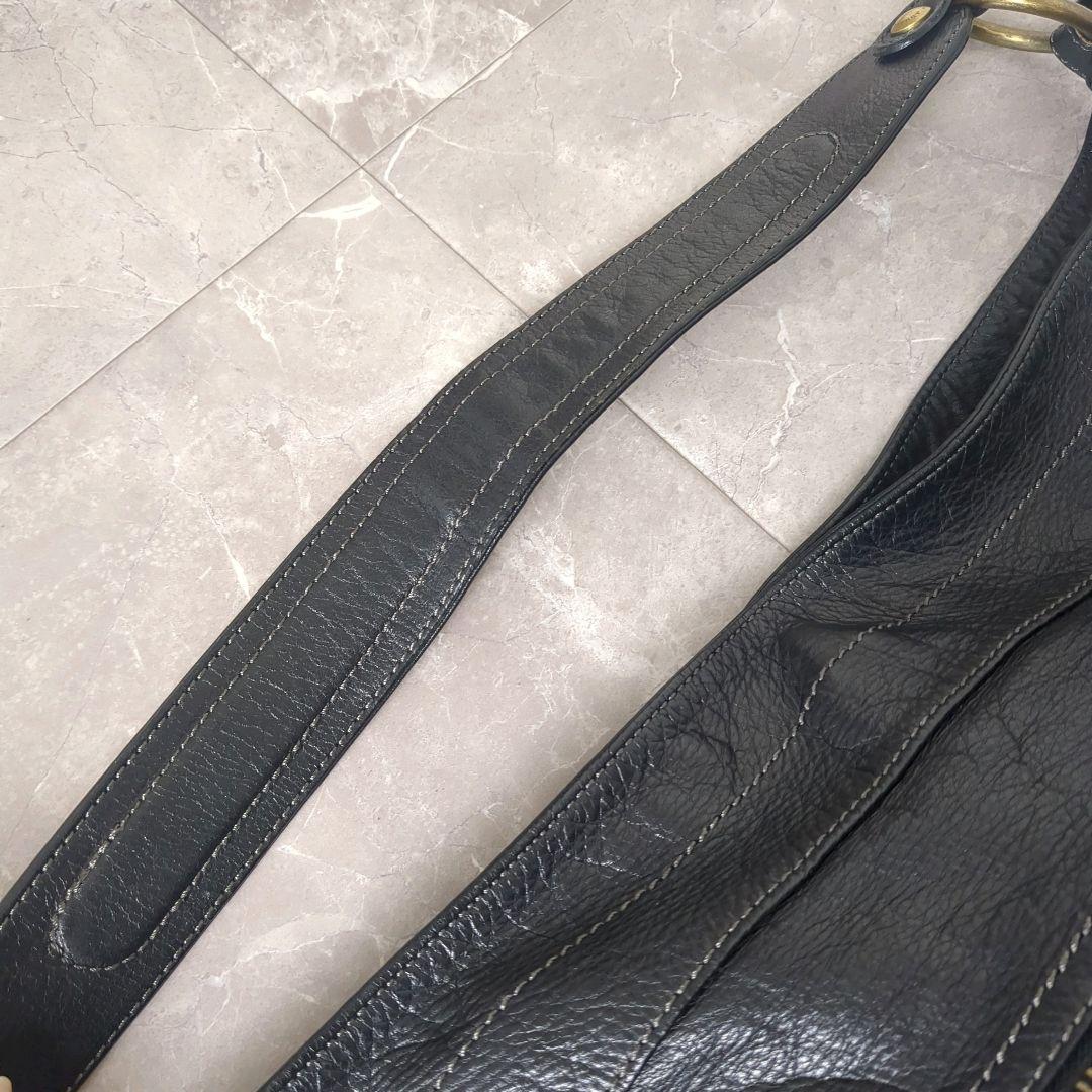 バーバリーブルーレーベル ワンショルダーバッグ シボ革 黒 金ロゴ A4