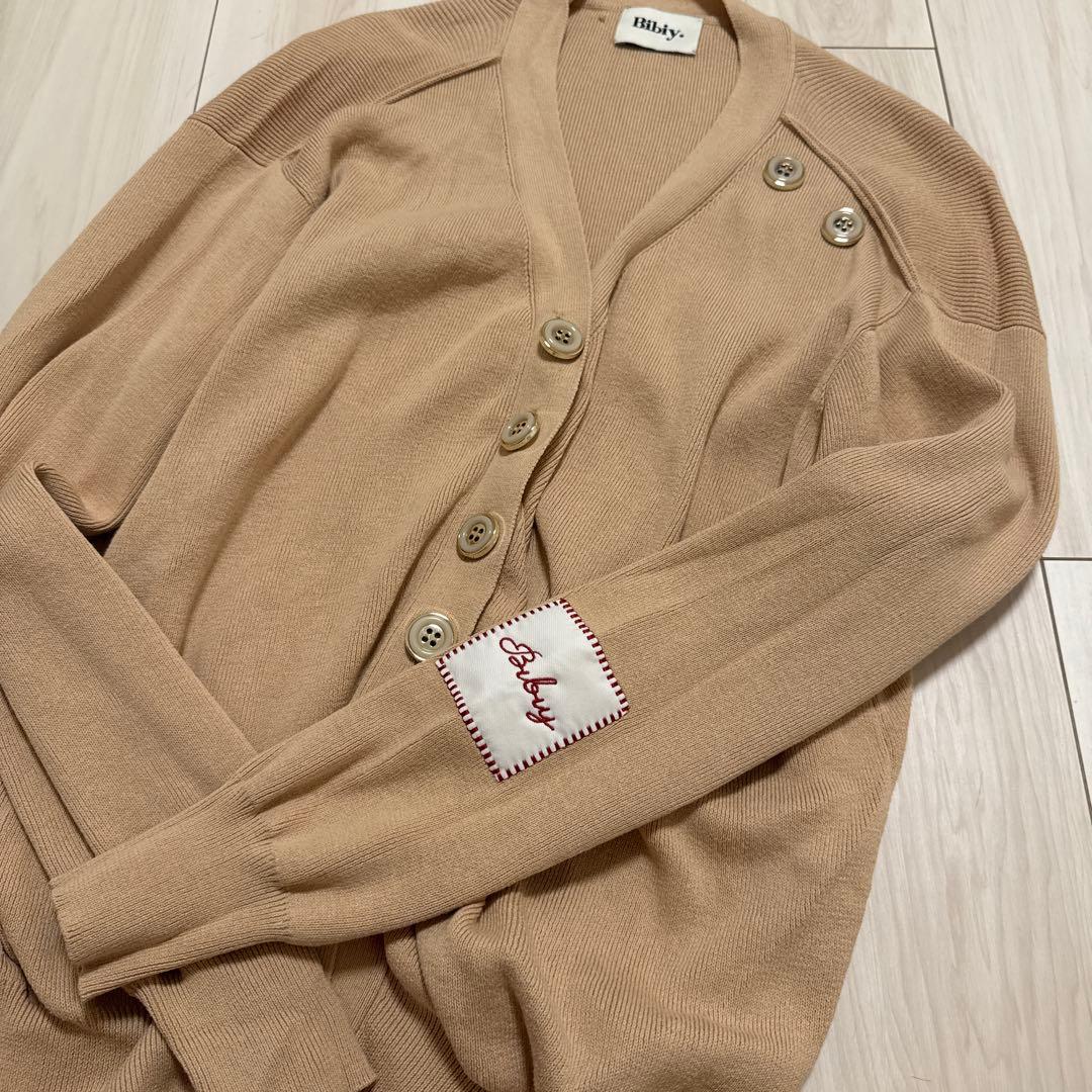 BIBIY. DINER CARDIGAN ベージュ - メルカリ