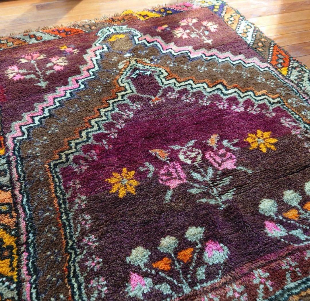 ヴィンテージ　アンティーク　トルコラグ 1970年代トルコ・コンヤ・タシュプナルのラグ（240×126ccm