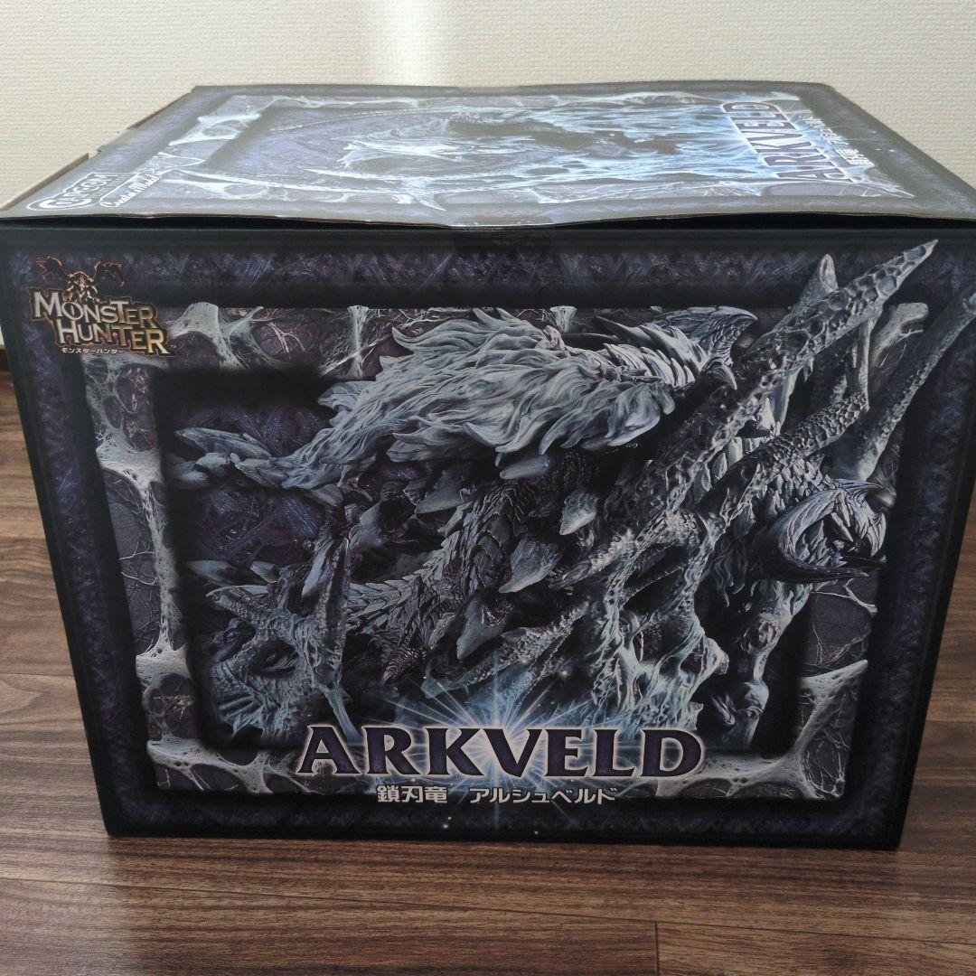 新品未開封 クリエイターズモデル 鎖刃竜 アルシュベルド フィギュア
