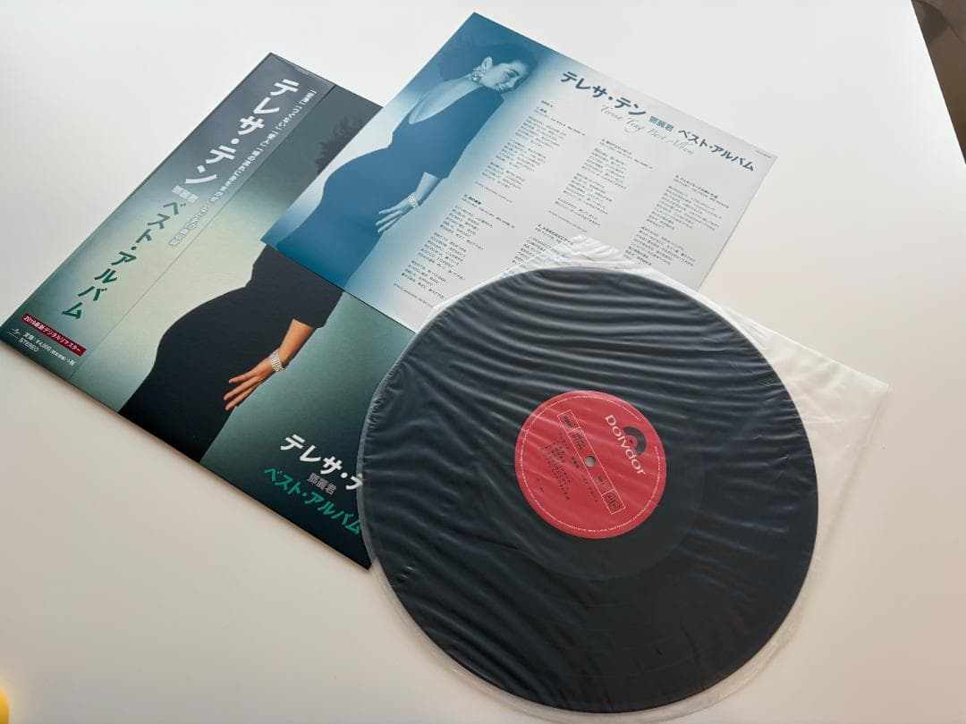 テレサ・テン 鄧麗君 THE BEST (180グラム重量盤レコード) 2019 - メルカリ