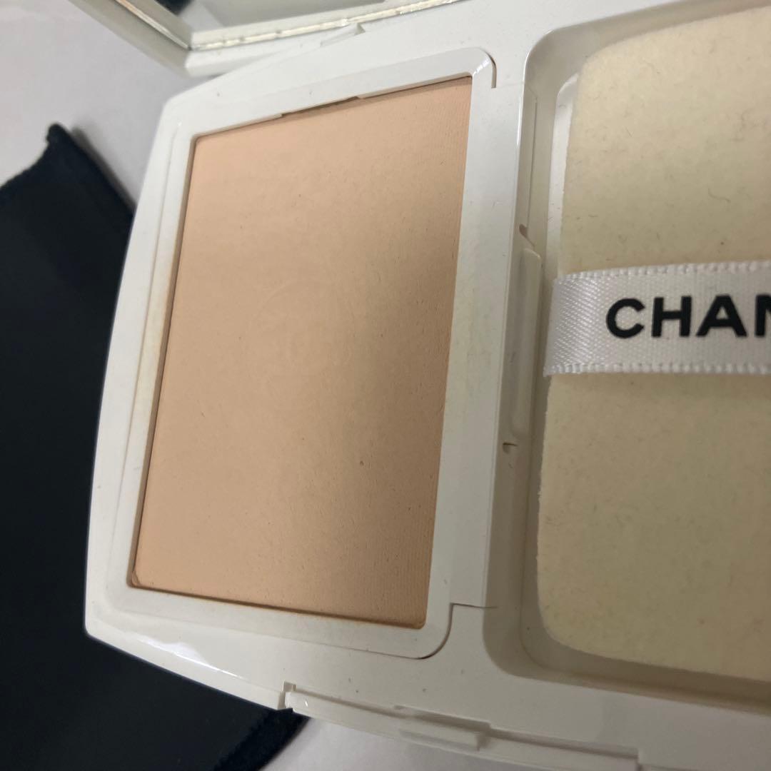 シャネル ルブラン ブライトニング コンパクト B10 - メルカリ