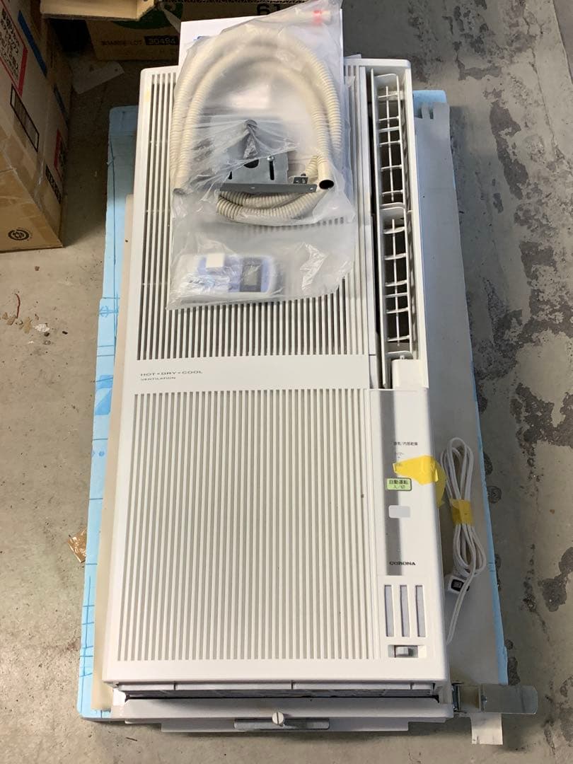 未使用品　コロナルームエアコン CWH-A1819 CWH-A1819-WS 窓用エアコン 冷暖房兼用タイプ シェルホワイト [冷房