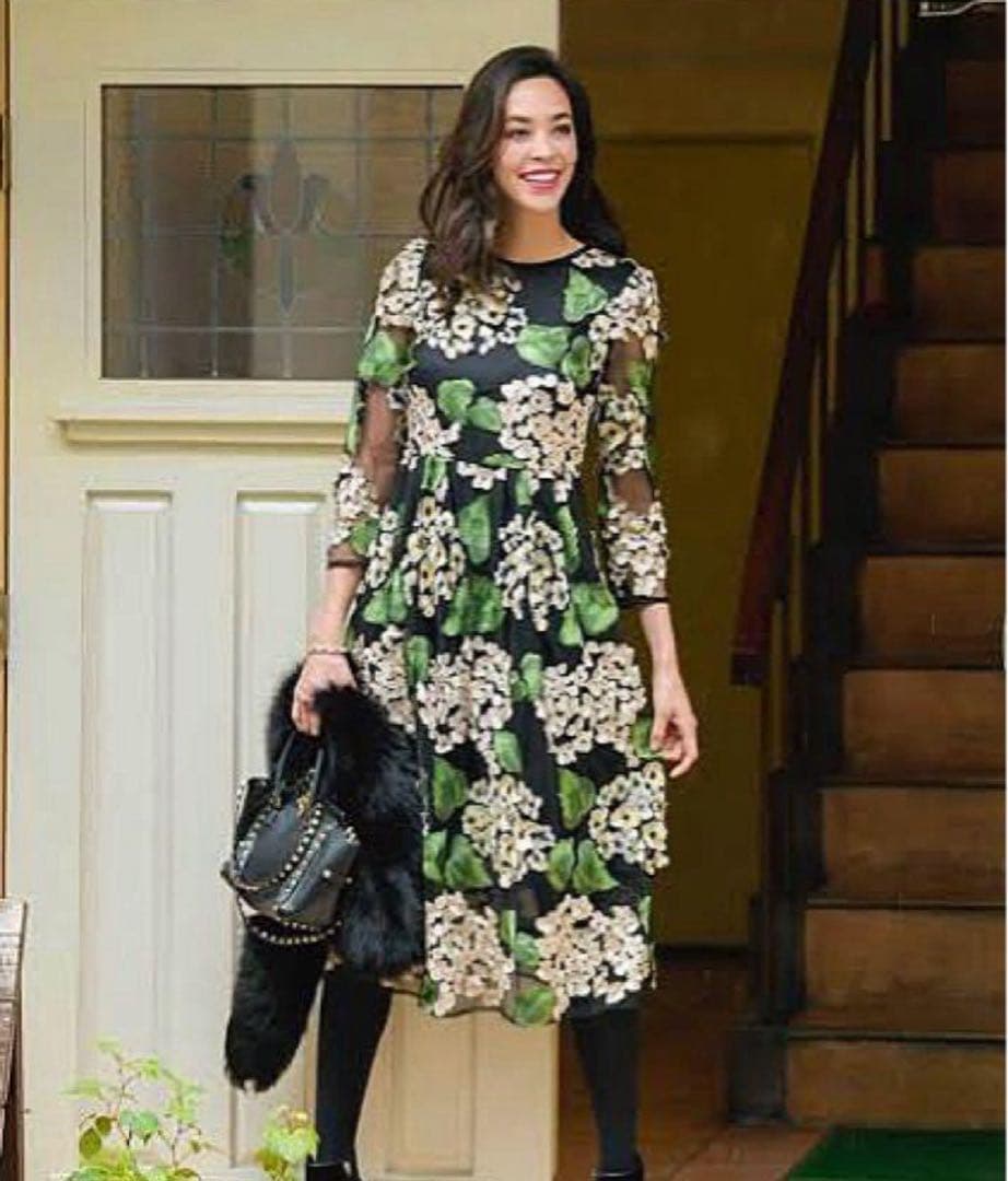 Chesty チェスティ　長袖 ワンピース　アジサイ 刺繍 美品】chesty チェスティ 紫陽花刺繍ワンピース 水色 サイズ0 - メルカリ