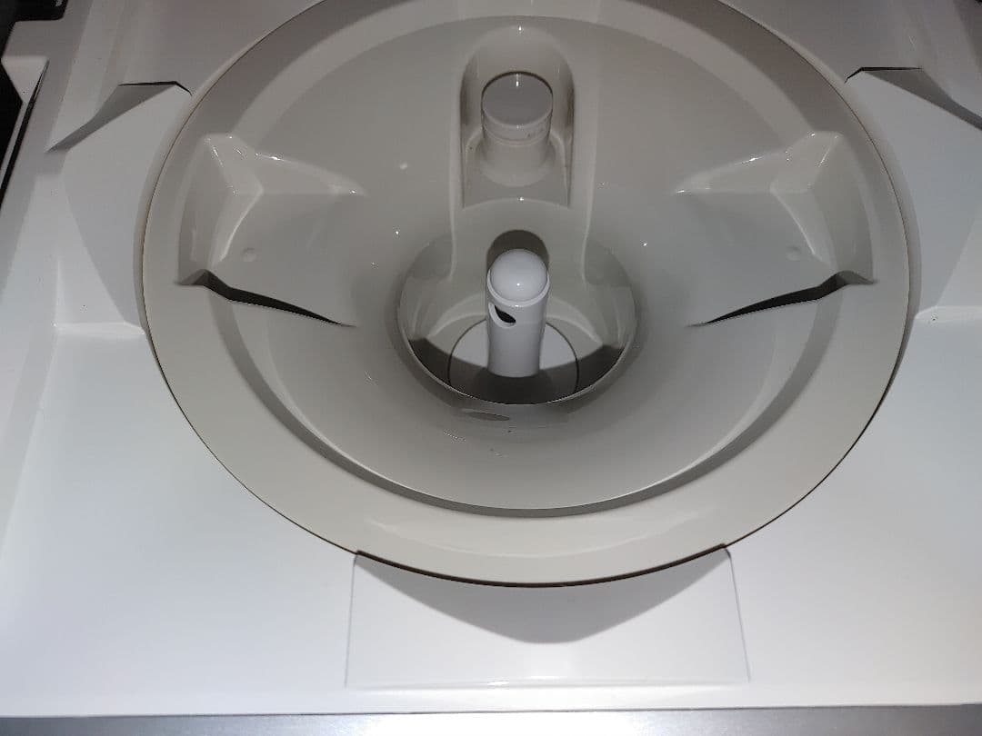 プレミアム ウオーターサーバー HC14D1S‐WD‐WB SM3 冷温水 - メルカリ