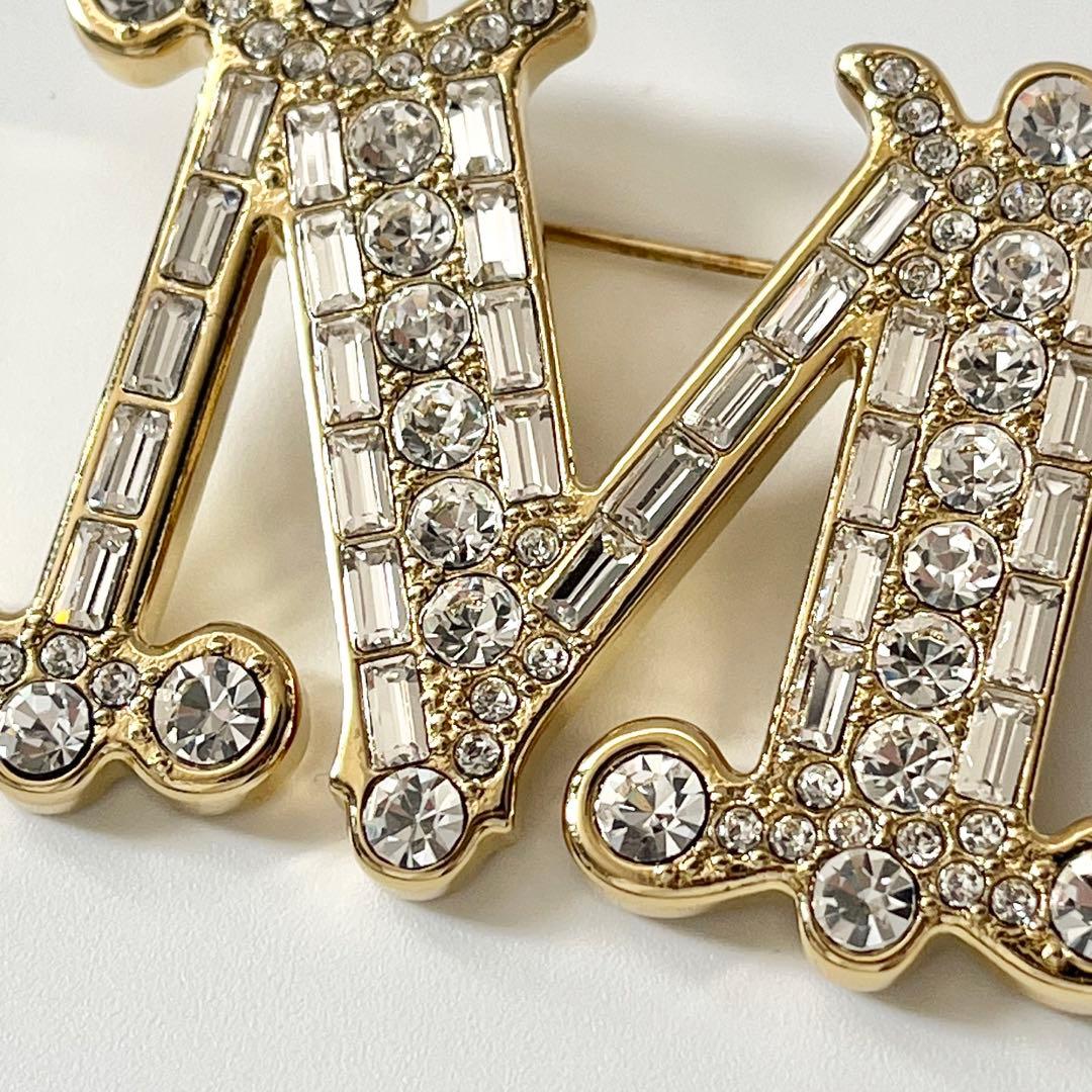 マックスマーラ バス クリスタル M字型 ブローチ ゴールド ロゴ