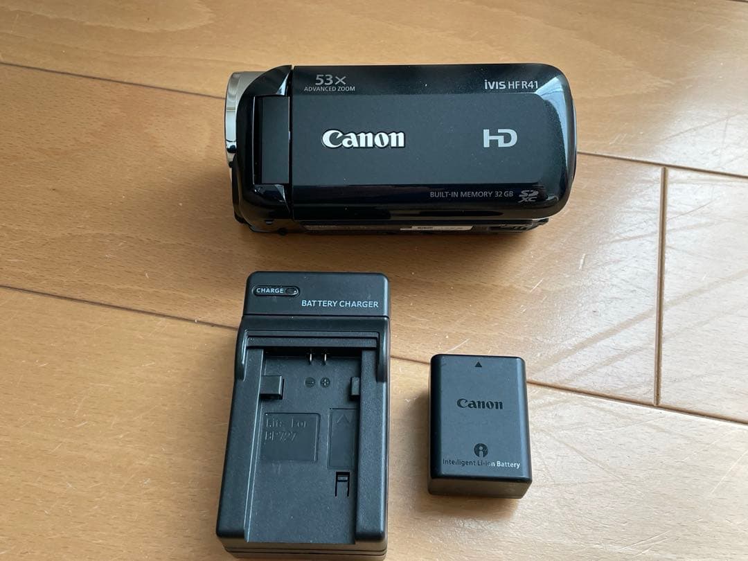 美品 Canon デジタルビデオカメラ iVIS HF R41 ブラック 20130116160924_753_.jpg