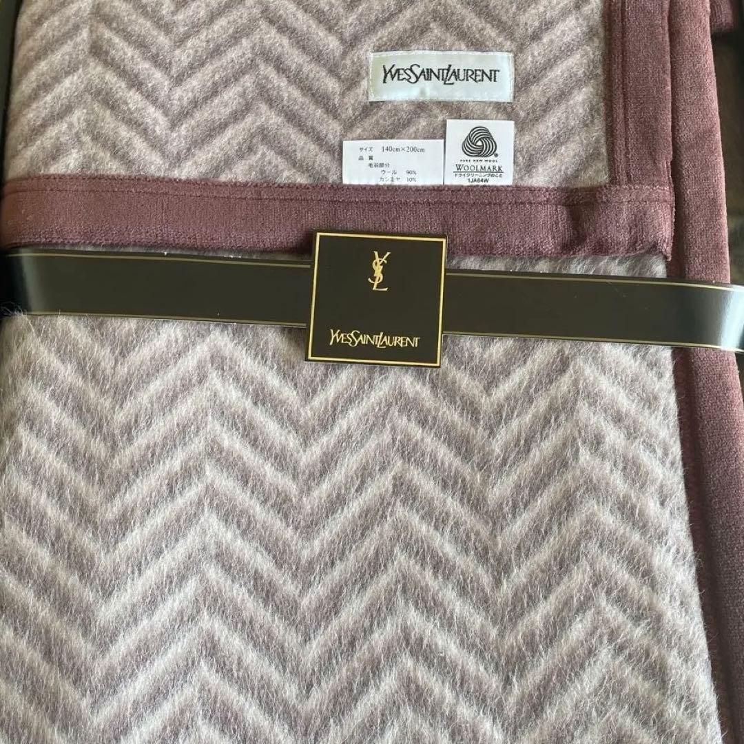 新品未使用] イブ・サンローラン カシミヤ混ウール毛布 YSLロゴ刺繍