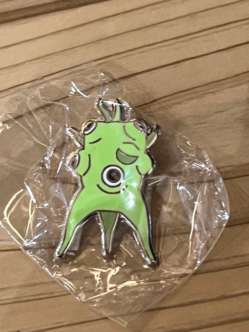 大阪万博限定 チェコ館 ピンバッジ レネ - メルカリ