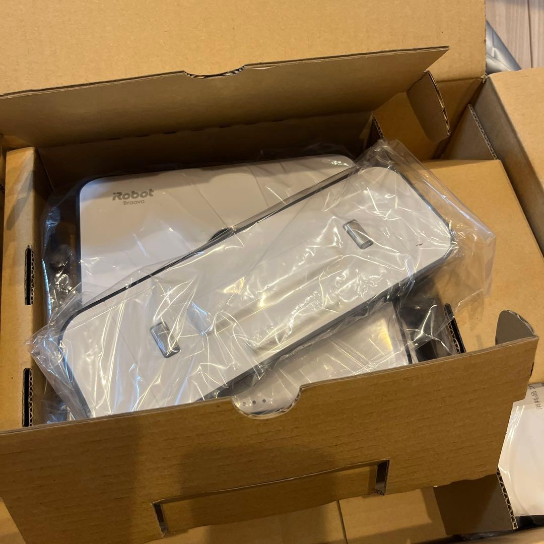 y*3様 iRobot ロボット掃除機本体 モップパッド付き 380j 新品未使
