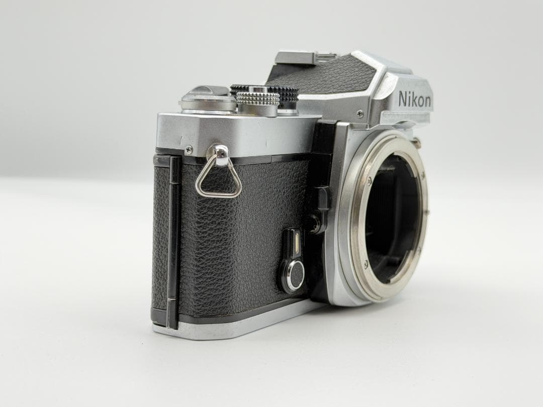 Nikon FM シルバー 初期型 ボディ フィルムカメラ - メルカリ