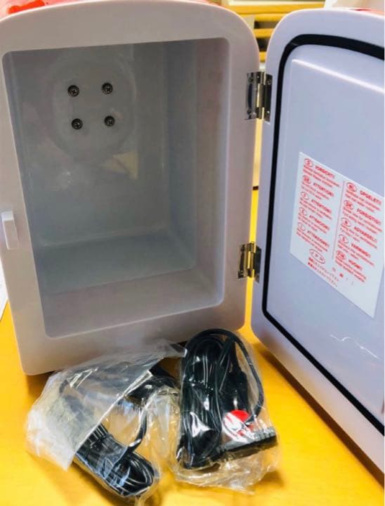 希少激レア）ペコちゃん まっ赤なミニ冷蔵庫 - メルカリ