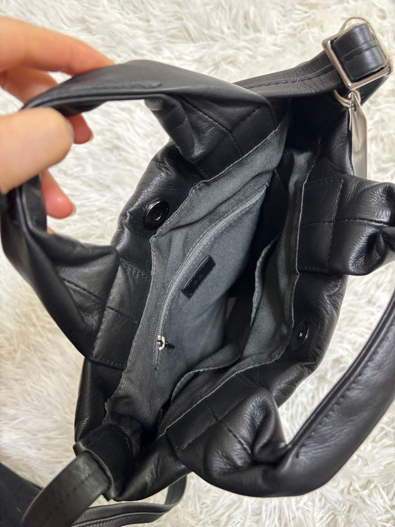 イアパピヨネ 本革2way ボンディングぺったんショルダーバッグ Sサイズ