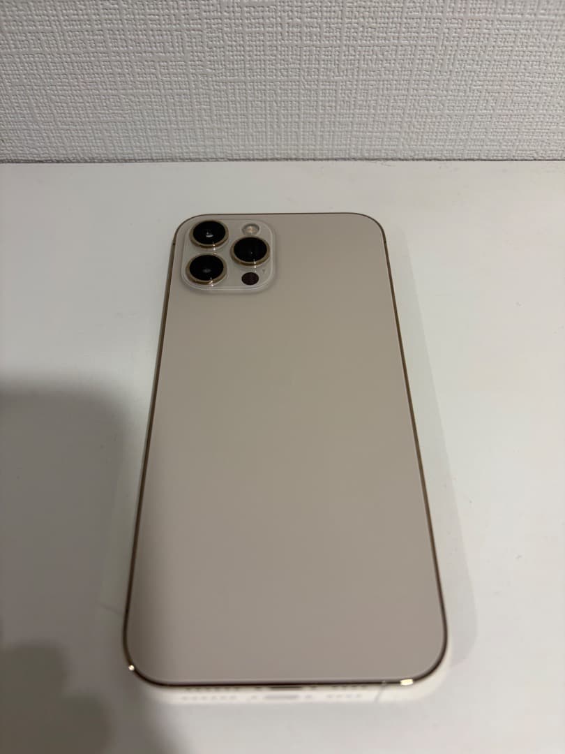 美品】iPhone12promax 256GB ゴールド - メルカリ
