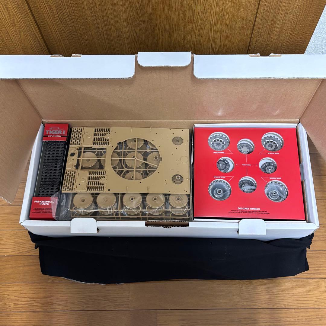 タミヤ 1/16 ドイツ重戦車タイガーⅠ 初期生産型 & 塗装マニュアル本